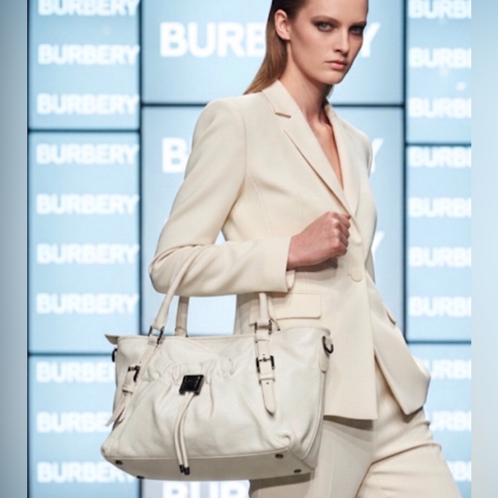 Authentic Burberry luxury designer signature leather handbag purse